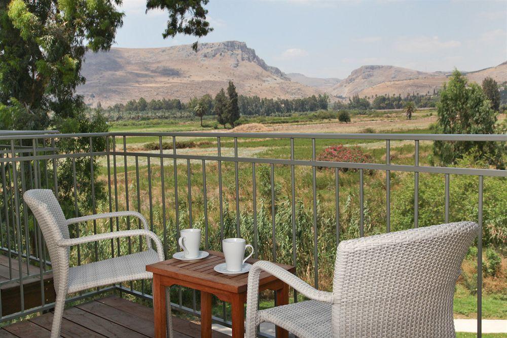 Nof Ginosar Kibbutz Hotel Exterior foto