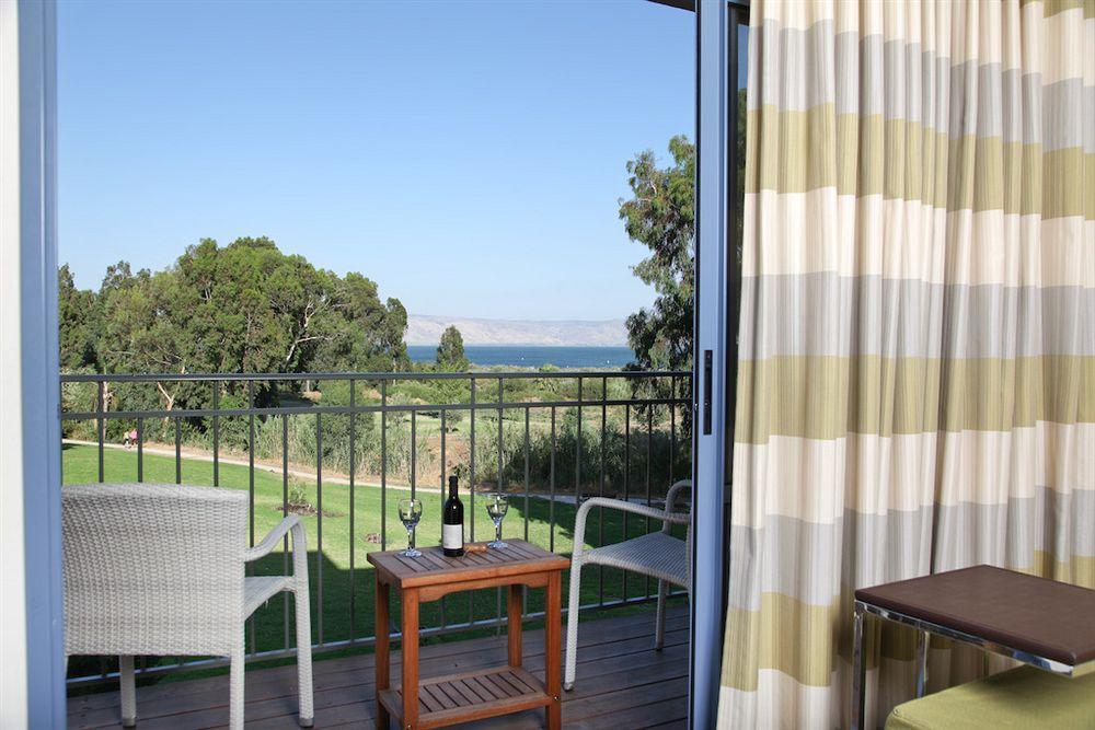 Nof Ginosar Kibbutz Hotel Exterior foto