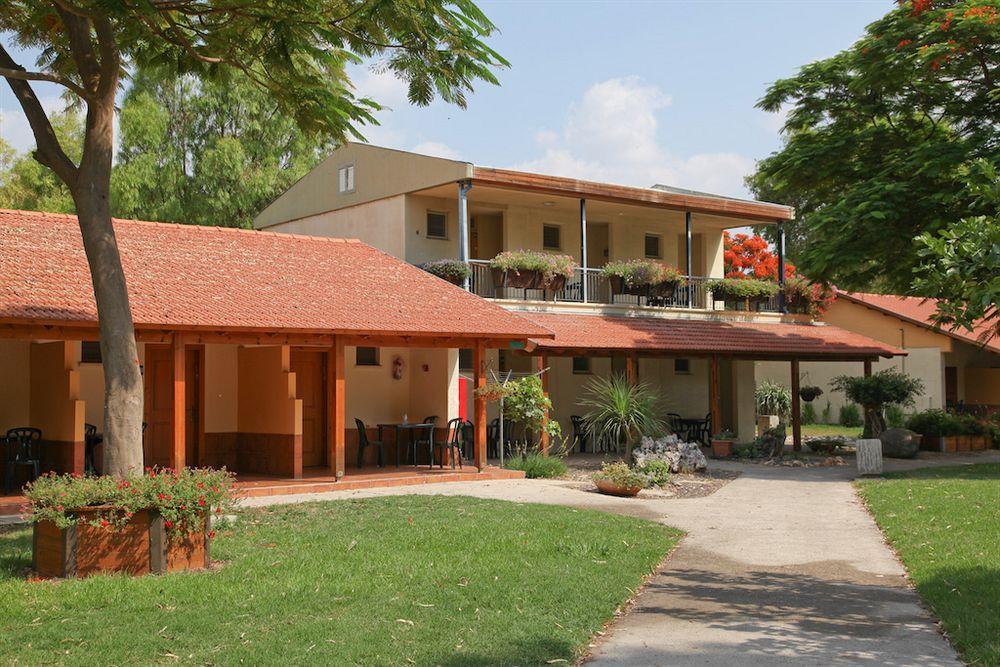 Nof Ginosar Kibbutz Hotel Exterior foto