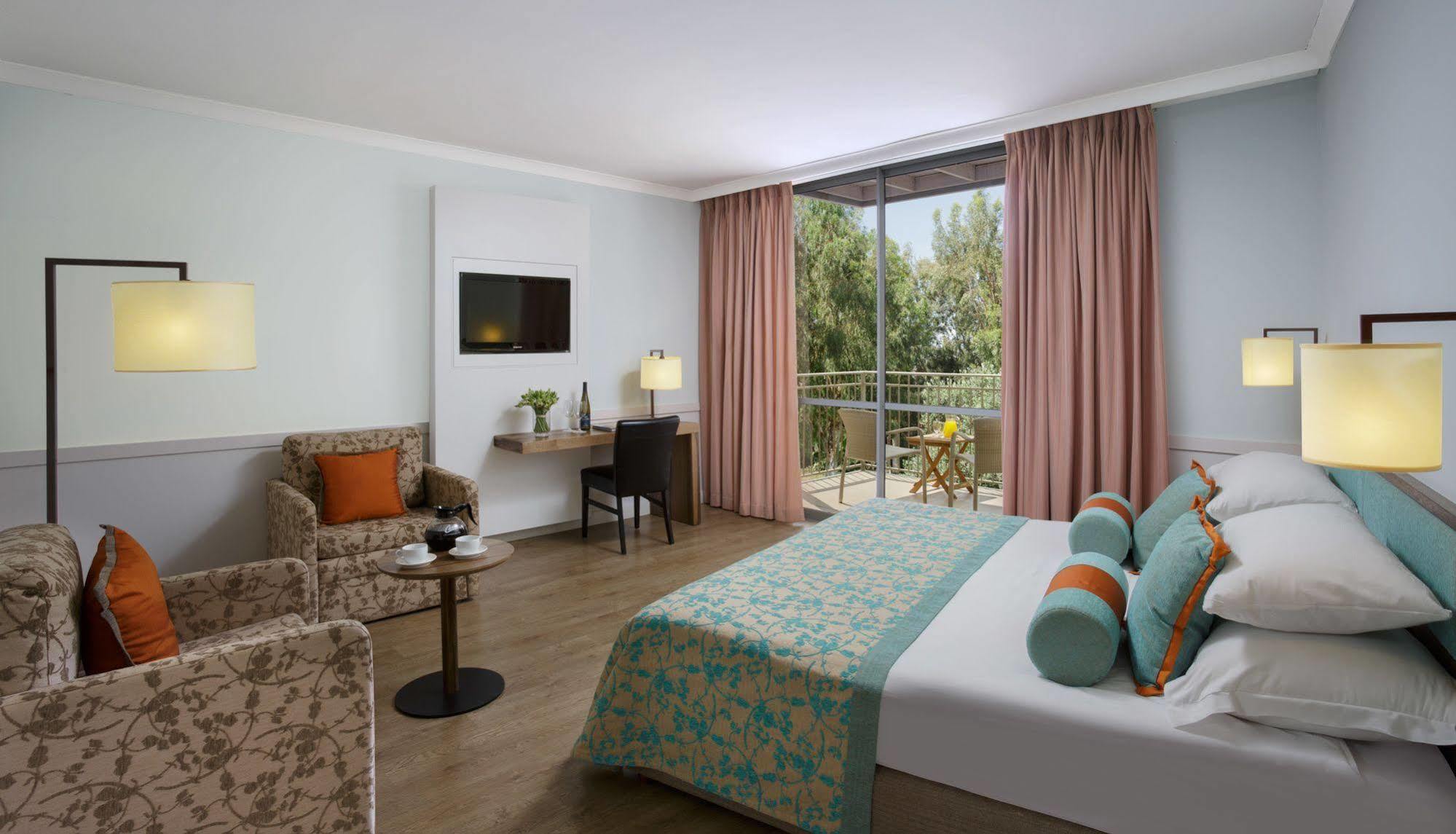 Nof Ginosar Kibbutz Hotel Exterior foto